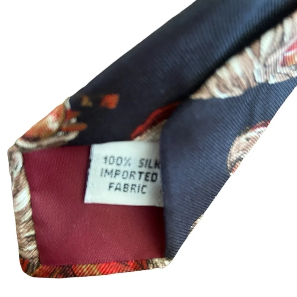 Vintage Christmas Santa Clause Mervyns Cambridge Classic Winter 100% Silk Tie
